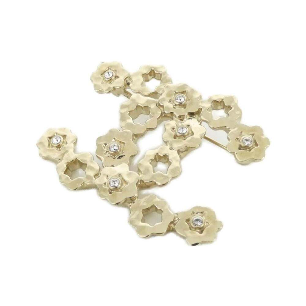 CHANEL White Brooch